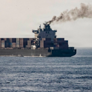 China habla de su barco incautado por EEUU y dice que no era para Irán