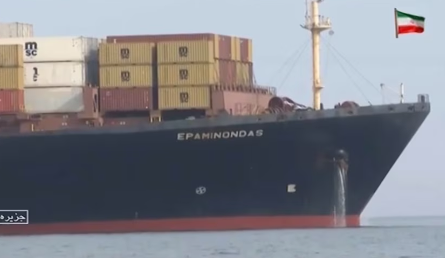 Irán exhibe los barcos portacontenedores secuestrados