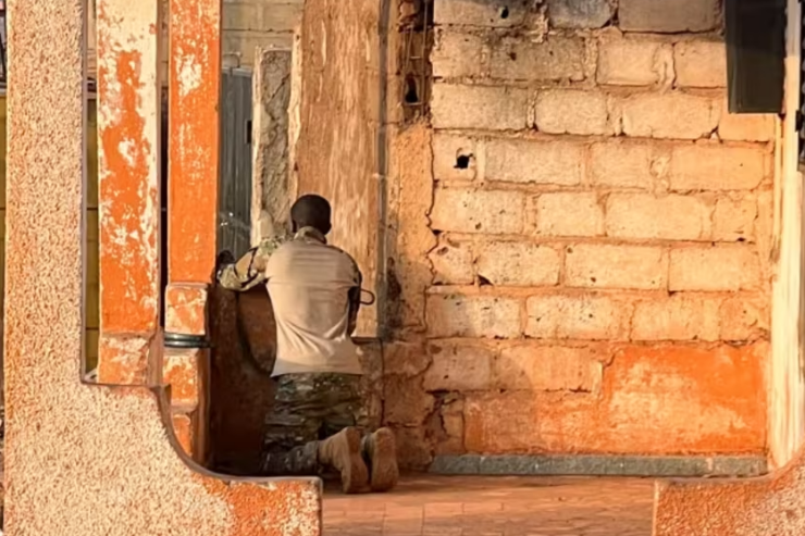 Hombres armados atacan la capital de Malí desde dentro y fuera simultáneamente