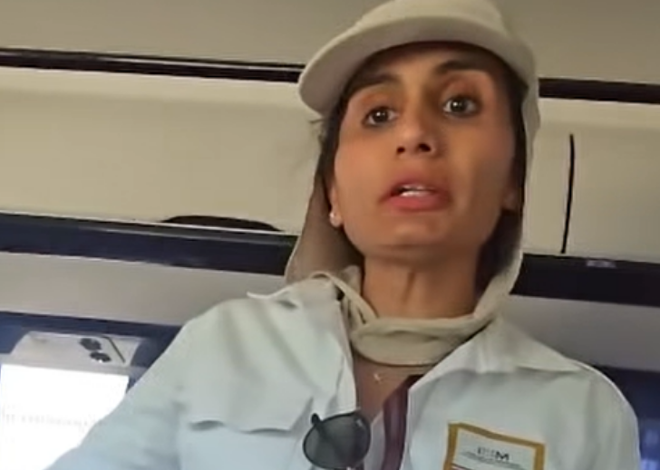 Señalan a agente de Migración por intimidar a reportero ¡Video causa indignación!