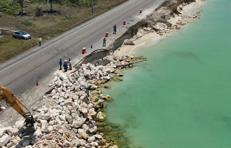 Carretera en riesgo de desaparecer impacta Campeche