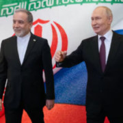 Putin promete apoyo a Irán durante reunión en San Petersburgo