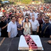Celebración llena de cariño para la senadora Anahí González