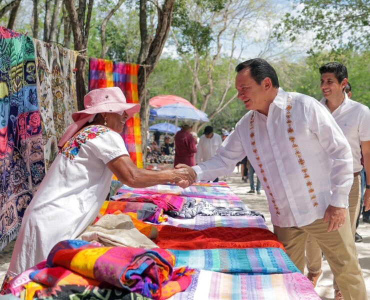 Conoce cómo avanzan las mejoras para artesanas y artesanos en Chichén Itzá