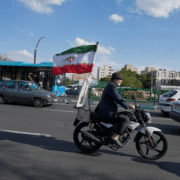 EEUU extiende el alto el fuego con Irán