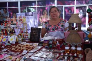 El talento, la creatividad y el esfuerzo de mujeres emprendedoras de siete municipios se hicieron presentes en la Feria Artesanal por los Derechos de las Mujeres