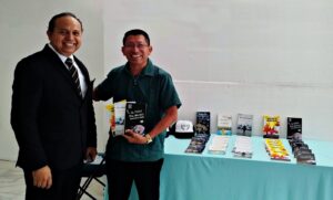 Editorial Rotación realiza exitoso encuentro de brillantes plumas: Autores de cuentos, poesía y novela, así como promotores y periodistas culturales 