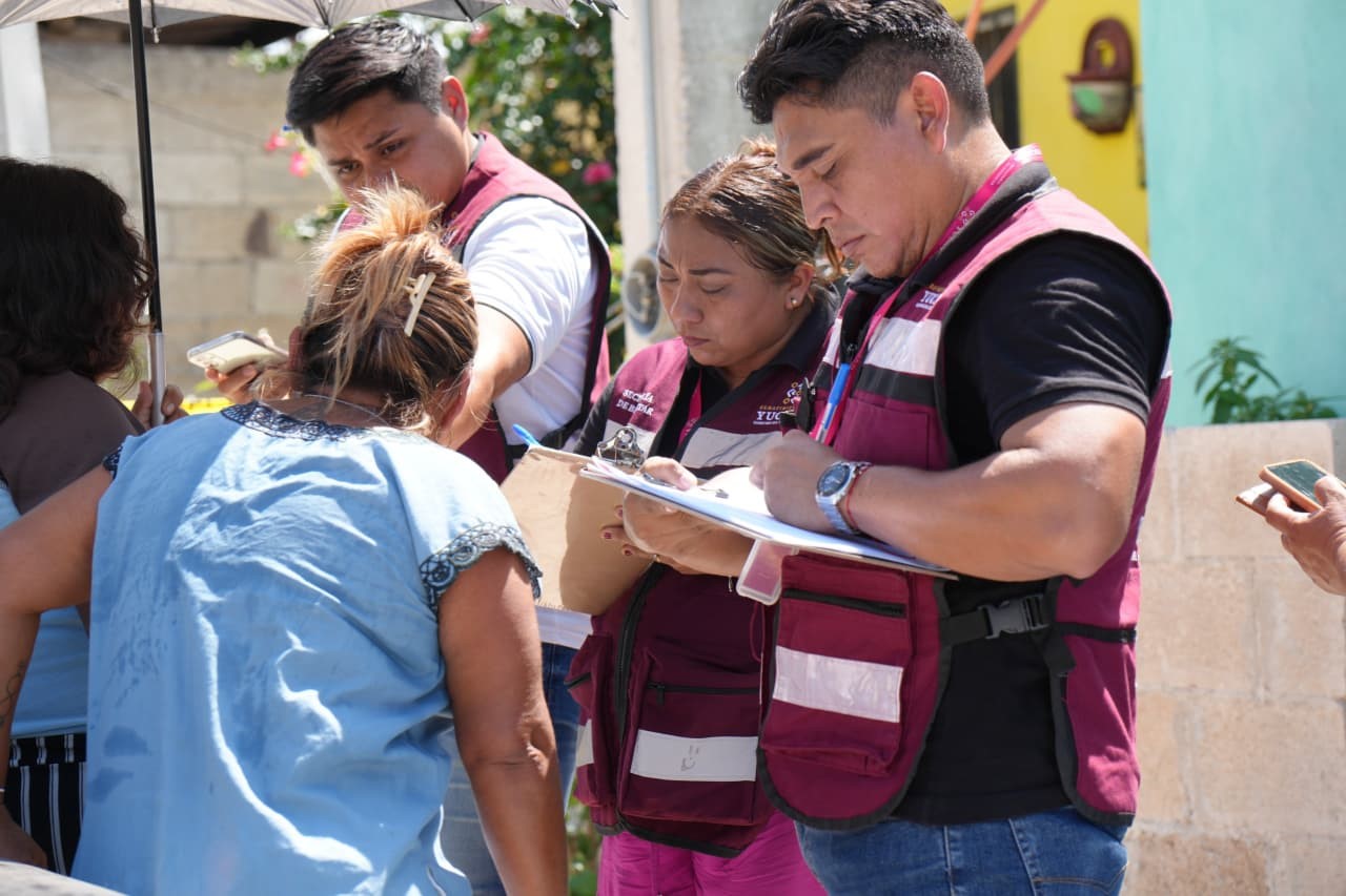 Apoyo total: Gobierno del Estado atiende a familias tras incendio en Dzununcán