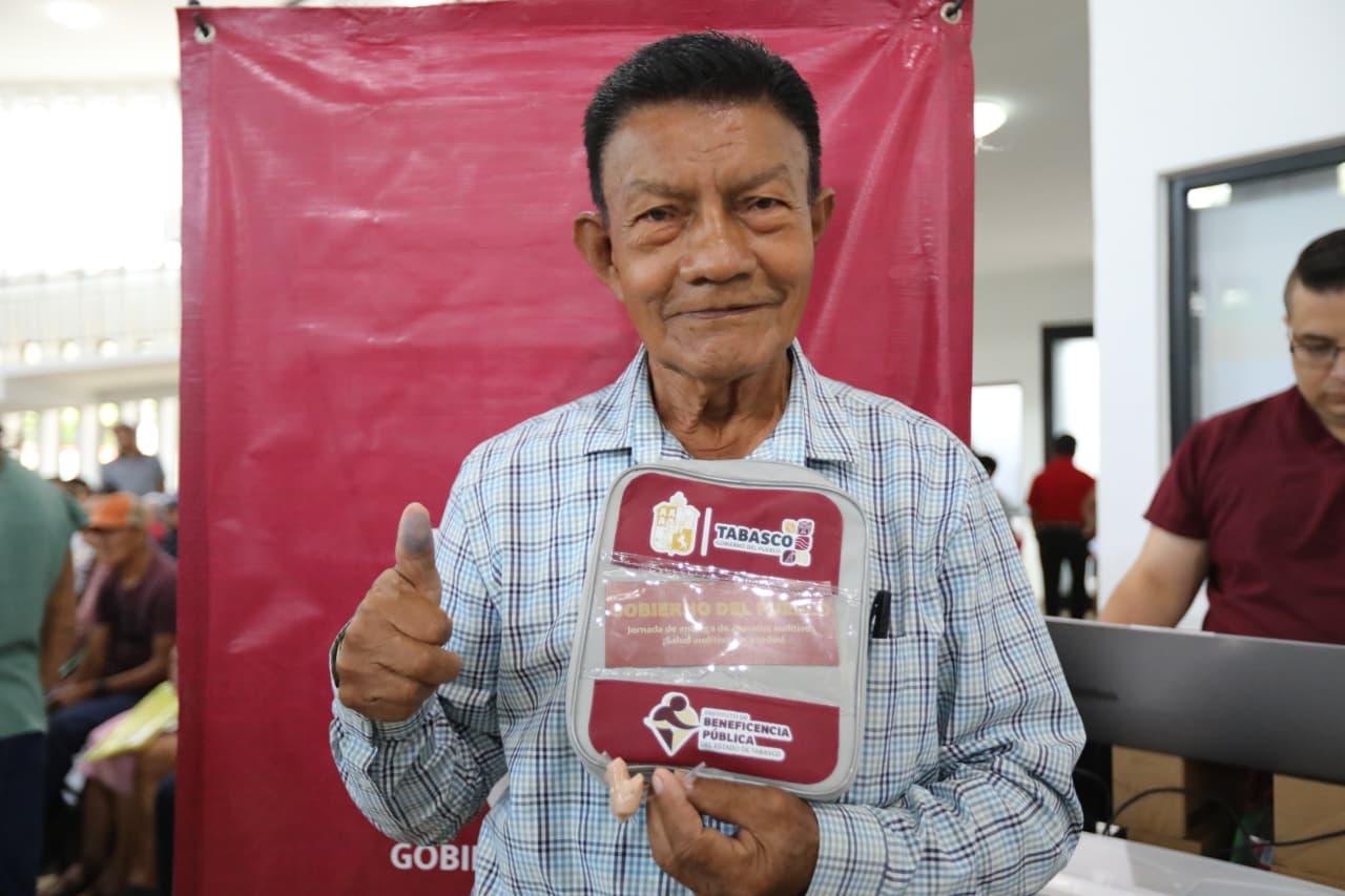 Jornada de Entrega de Auxiliares Auditivos