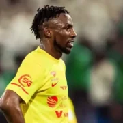 Julián Quiñones rompe la Liga Saudí y deja atrás a Cristiano Ronaldo