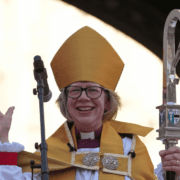 Líder de la Iglesia anglicana visita el Vaticano
