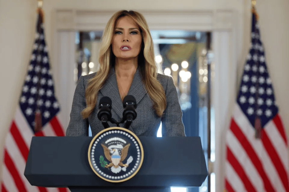 Melania Trump rechaza vínculos con Jeffrey Epstein