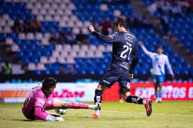 Daniel Parra marcó el gol definitivo que selló la remontada de Querétaro y confirmó que Puebla se despidió con derrota en el Clausura 2026.