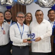 United Airlines celebra 100 años con gran evento en Mérida