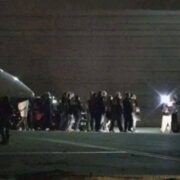 Avión vinculado a la DEA aterriza en Culiacán horas antes de la salida de Rubén Rocha Moya