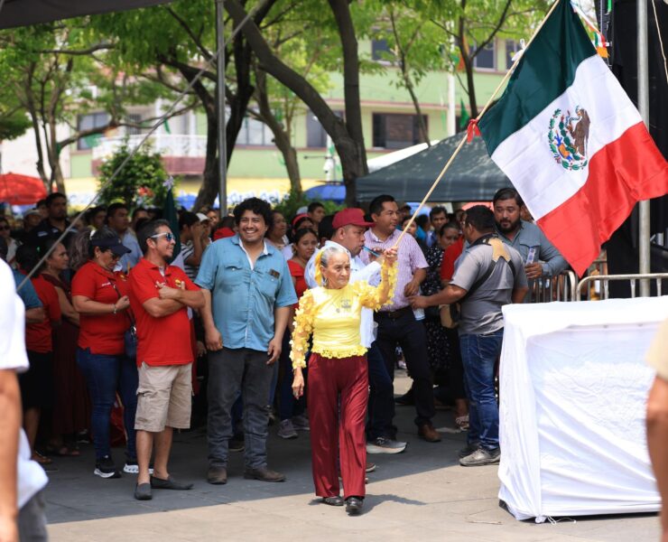 Abarrotan Plaza de Armas en apoyo de Sheinbaum y Javier May