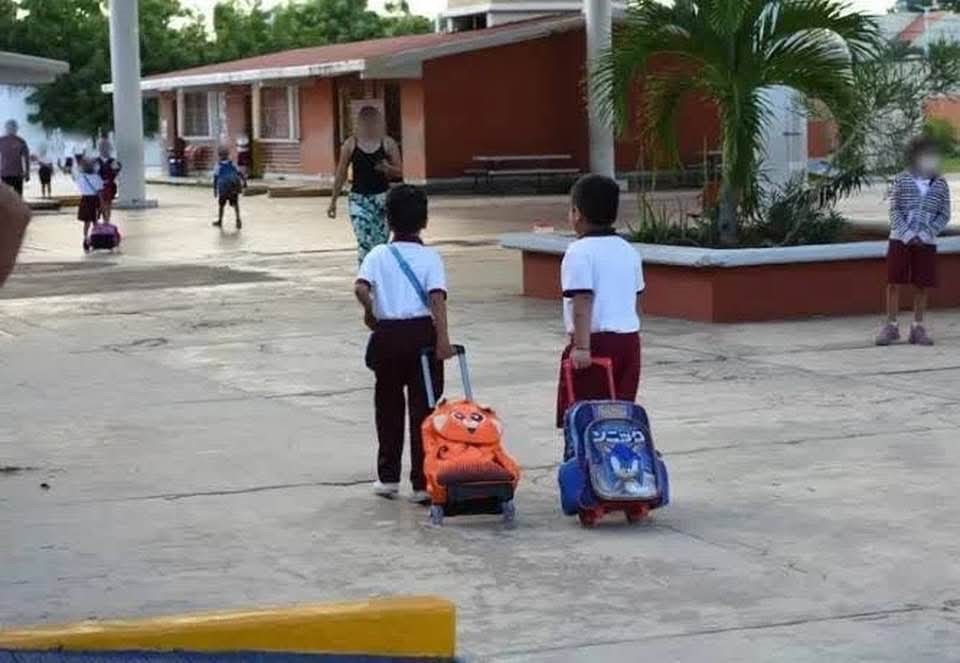 Calor obliga a adelantar fin de clases en Quintana Roo