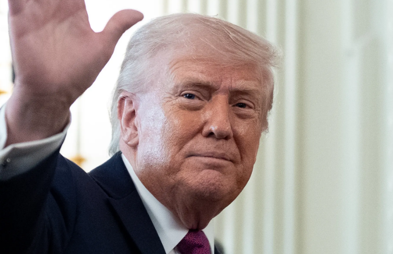 Trump dice que revisará nueva propuesta de Medio Oriente