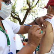 Vacunas a domicilio para evitar rebrotes en Campeche: estrategia clave de salud