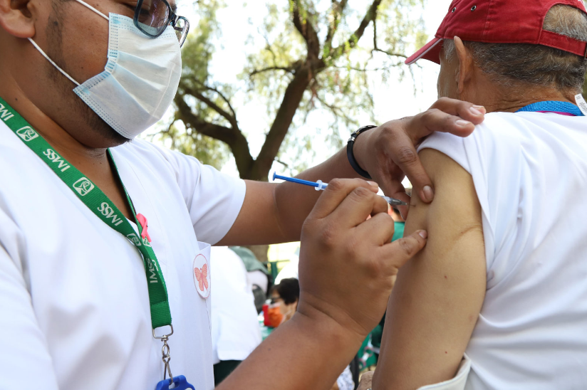 Vacunas a domicilio para evitar rebrotes en Campeche: estrategia clave de salud