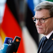 Alemania insta a Rusia a aceptar el alto al fuego propuesto por Ucrania