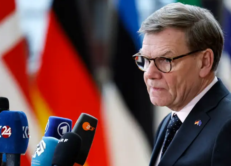 Alemania insta a Rusia a aceptar el alto al fuego propuesto por Ucrania