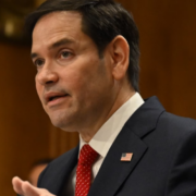 Marco Rubio planea hablar de Cuba con el Papa durante su reunión