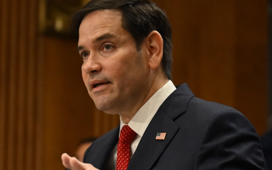 Marco Rubio planea hablar de Cuba con el Papa durante su reunión