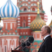 Rusia volvió a amenazar con un ataque masivo