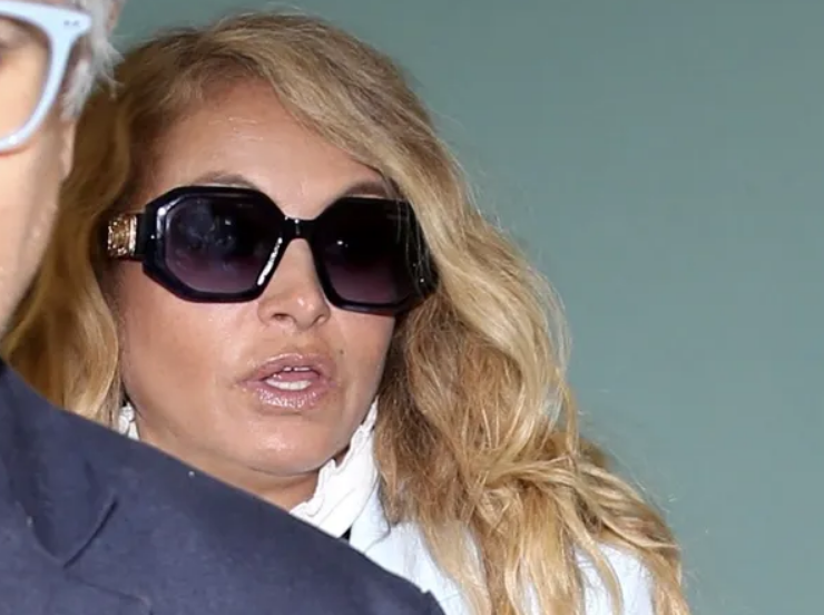 Paulina Rubio en un nuevo pleito legal frente al tribunal de Miami