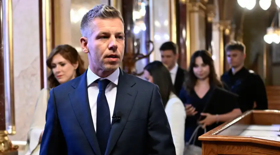 Hungría tiene nuevo Primer Ministro, Péter Magyar