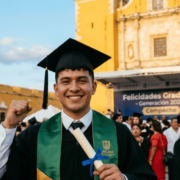 Campeche lanza “Titúlate ya” y sorprende jóvenes con apoyo económico