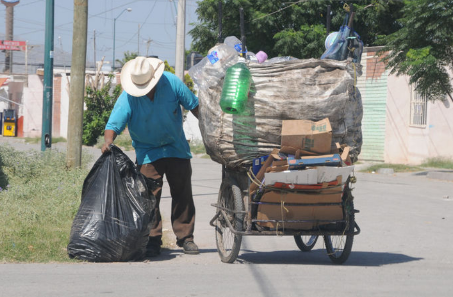 Riesgos y enfermedades silenciosas entre la basura