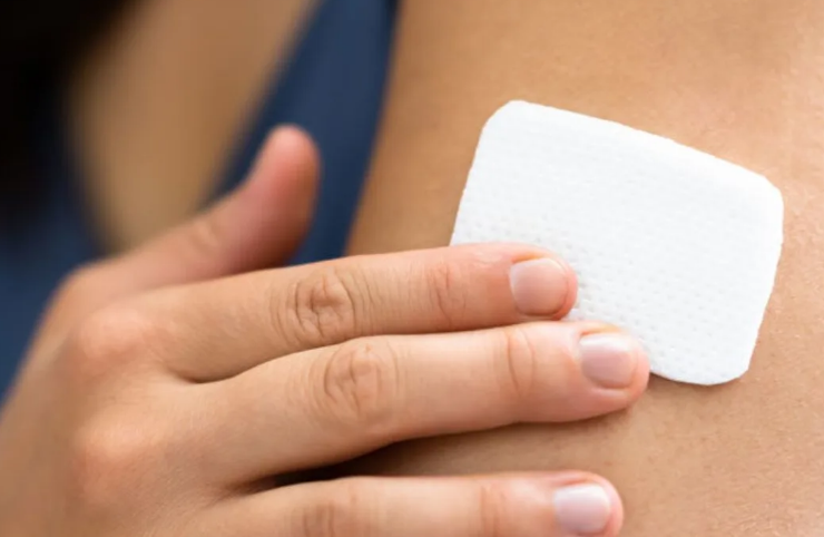 Crean una curita "Inteligente" que trata el melanoma