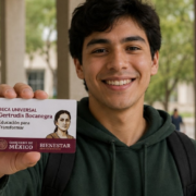 Deserciones universitarias disminuyen por nuevas becas en Campeche