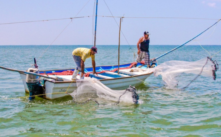 Cientos de pescadores piden “SOS” desesperados por la crisis