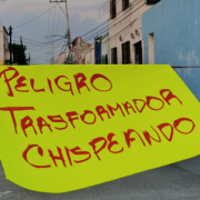 Bloquean parte del Barrio De Guadalupe por riesgo eléctrico