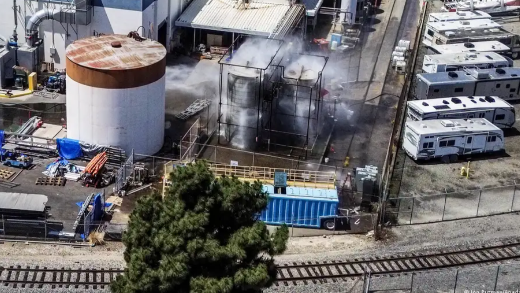 California pide apoyo por la fuga de gas químico
