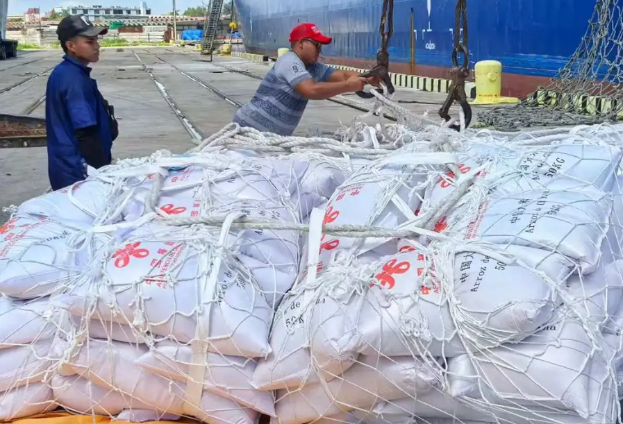 Cuba recibe cargamento de 15 mil toneladas de arroz de China