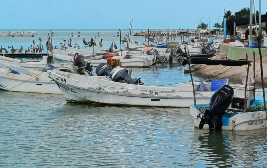 Marineros sorprendidos por intensa tormenta: caos viral