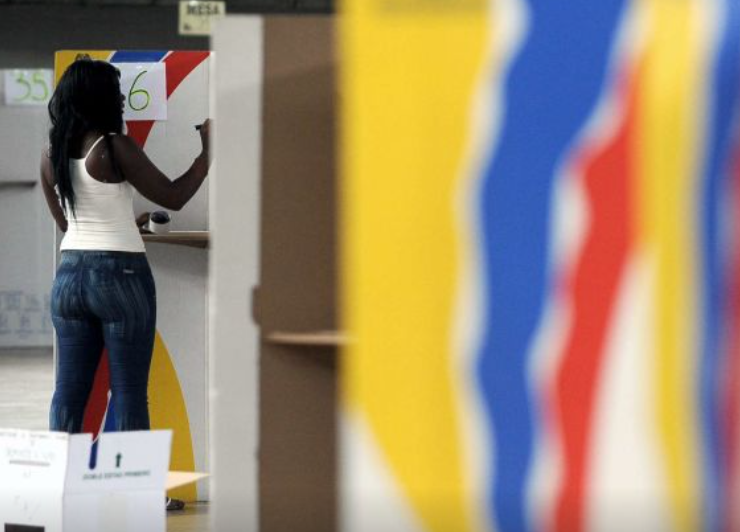 Colombia elige presidente en medio de tensiones y violencia