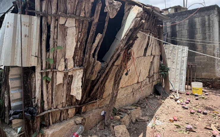 Tormenta entierra patrimonio de familias: caos en Campeche