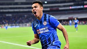 Carlos “Charly” Rodríguez buscará asegurar su lugar en la Prelista de la Selección Mexicana con su experiencia y liderazgo en el mediocampo del Tricolor.