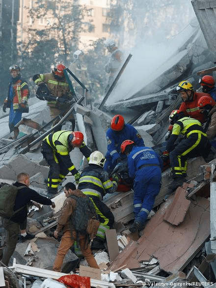Daños en múltiples sectores de Kiev