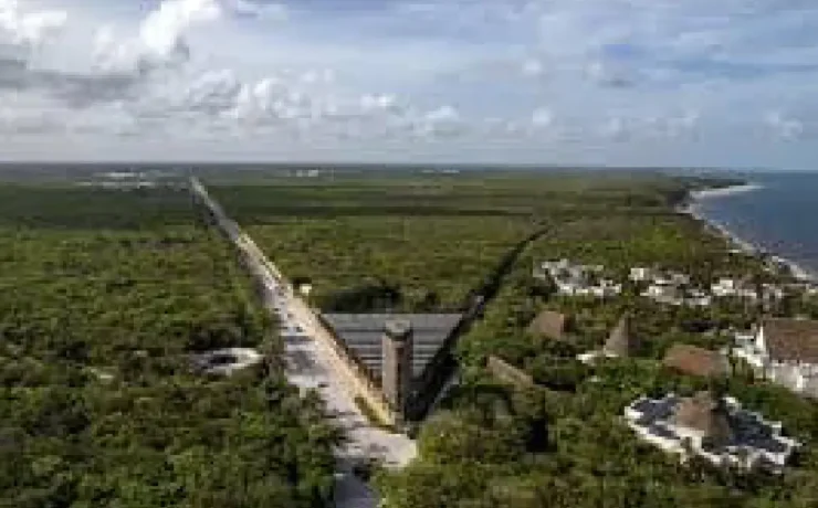 Denuncian que parque mató turismo y Tulum pierde visitantes