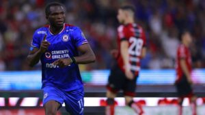 Cristhian Ebere apareció desde el manchón penal y define el triunfo de Cruz Azul en los Cuartos de final del Clausura 2026