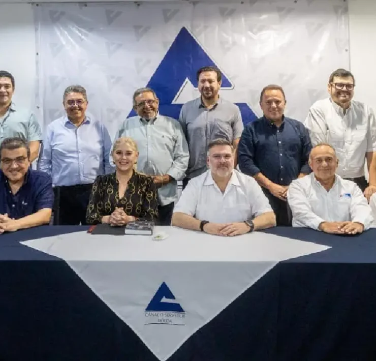 En Mérida refuerzan diálogo legislativo con empresarios yucatecos