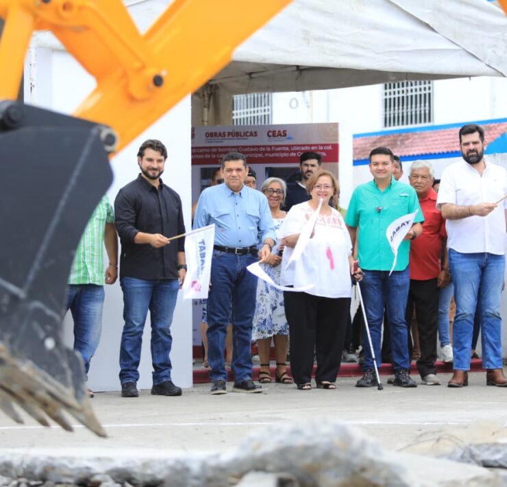 Entrega Javier May obras de infraestructura caminera