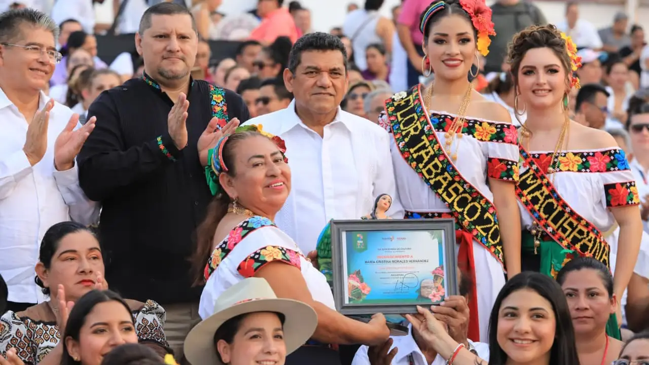 Gran mosaico de danza brilló en la Feria Tabasco 2026