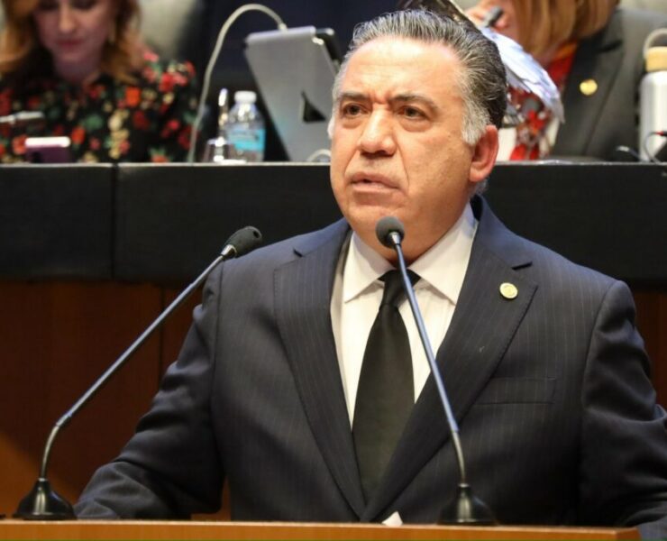 Inzunza se aferra al escaño y responde a señalamientos con defensa política y jurídica desde el Senado